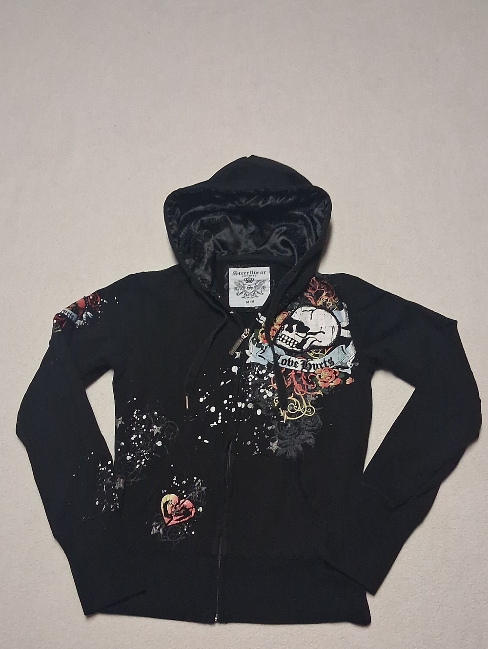 4/20$ Streetwear Society Black Graphic Zip Hoodie with Floral Skull Motif